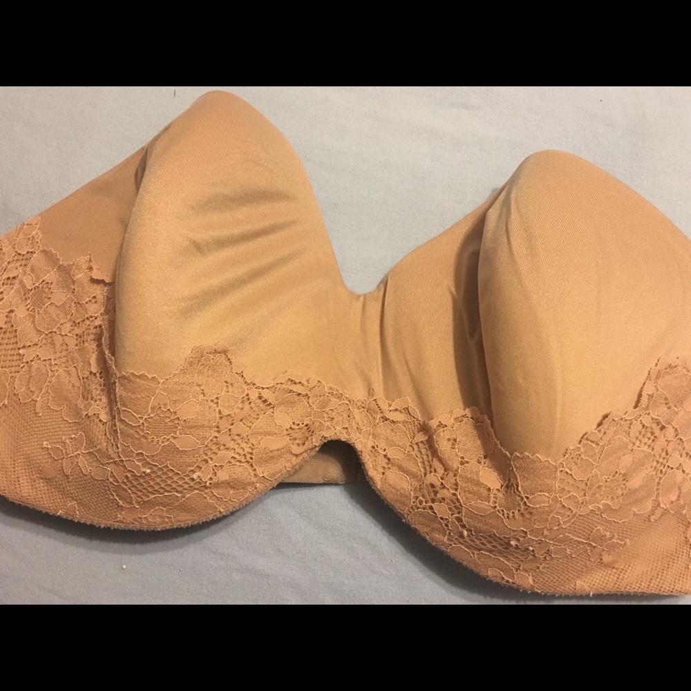 Victoria’s Secret Body by Victoria Strapless Bra